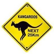 Warnschild Kangaroos next 25 km